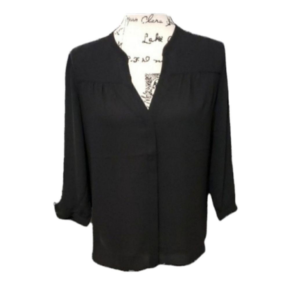 🆕️NYDJ black dressy blouse